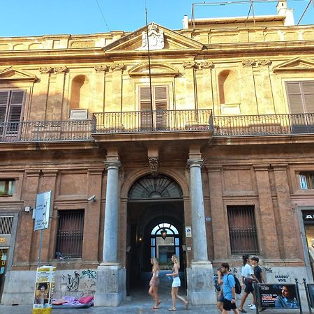 Al Palazzo Del Principe Al Massimo Apartment Palermo Exterior photo