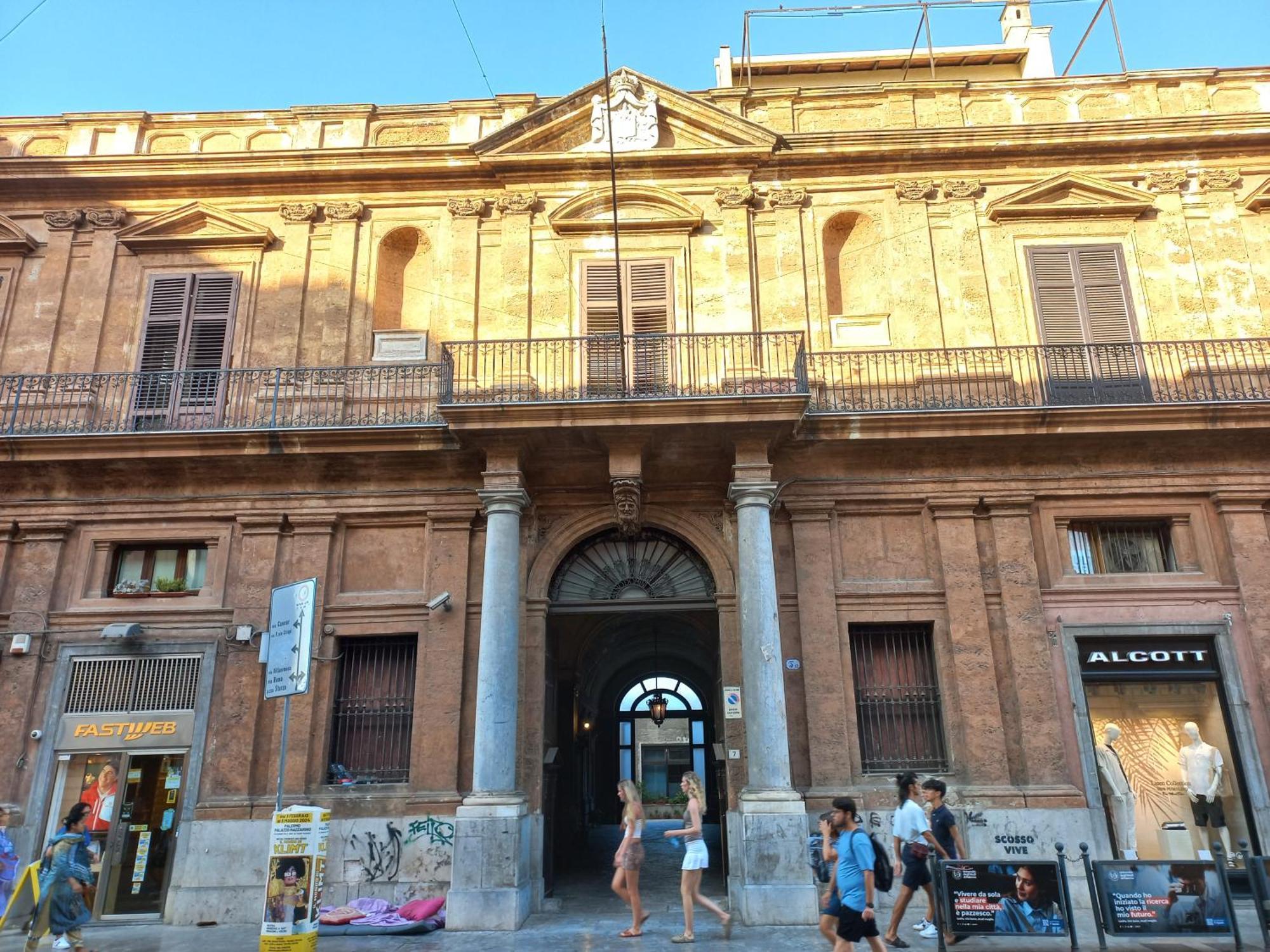 Al Palazzo Del Principe Al Massimo Apartment Palermo Exterior photo