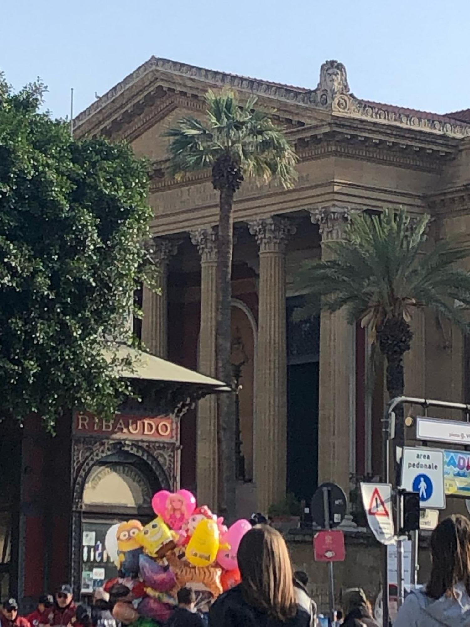 Al Palazzo Del Principe Al Massimo Apartment Palermo Exterior photo